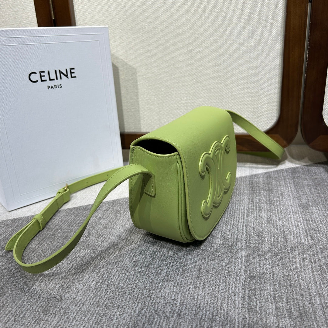 FOLCO CUIR TRIOMPHE 18 IN INCHWORM GREEN CALFSKIN