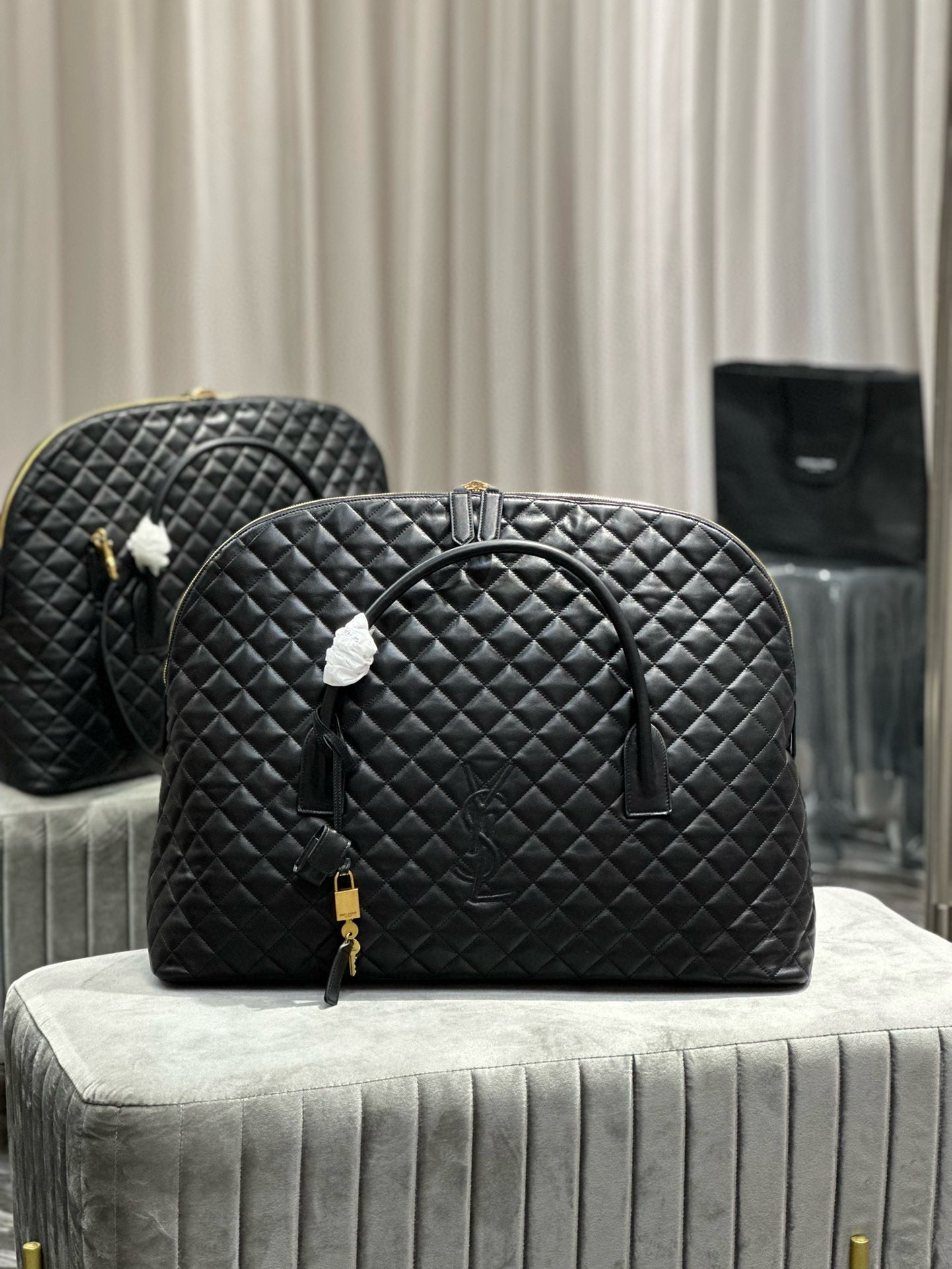 ES GIANT 56 BLACK COWHIDE LEATHER TRAVEL BAG