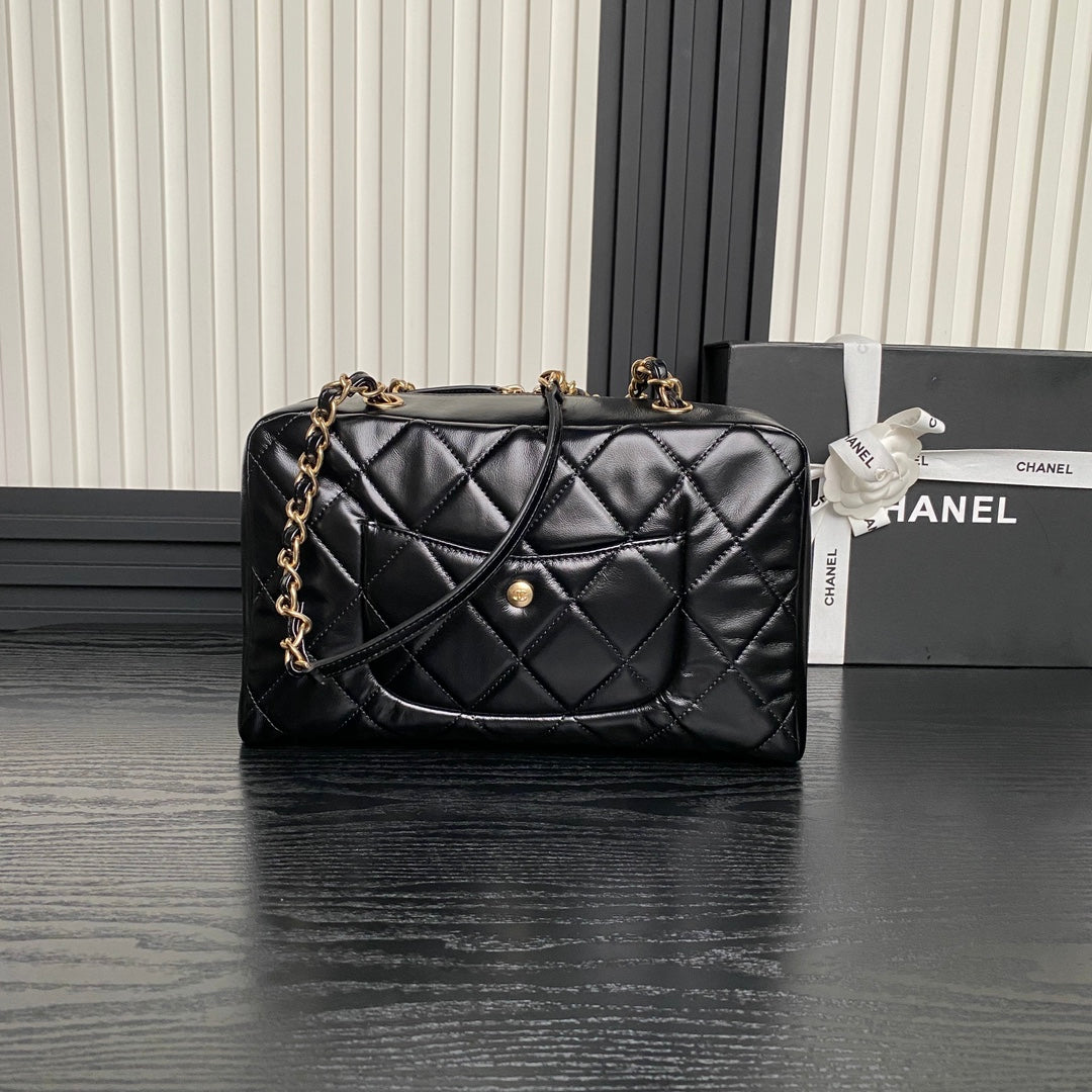 BOWLING BAG 29 IN BLACK SHINY CALFSKIN GOLD HARDWARE