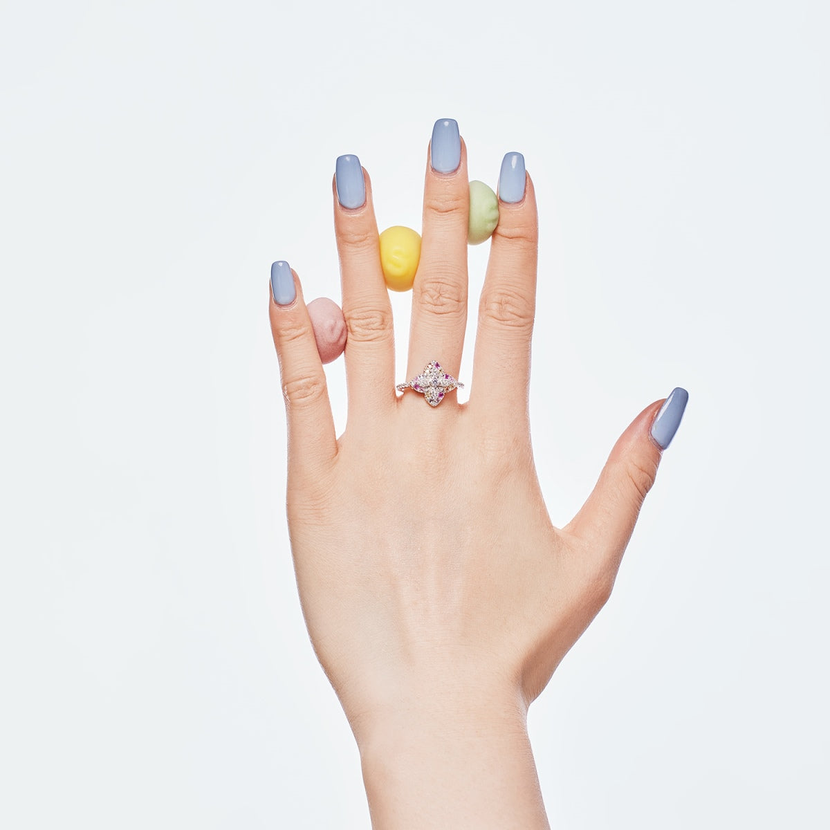 [AURORA]Luxurious Colorful Flower Shape Banquet Ring