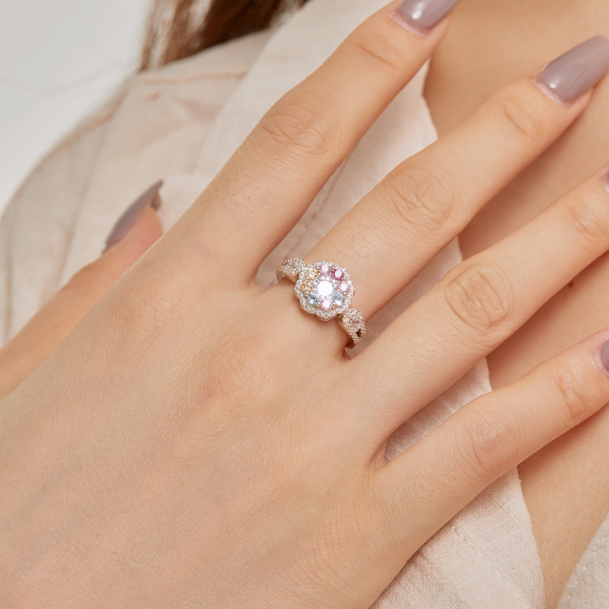[AURORA]Delicate Colorful Round Cut Flower Shape Wedding Ring
