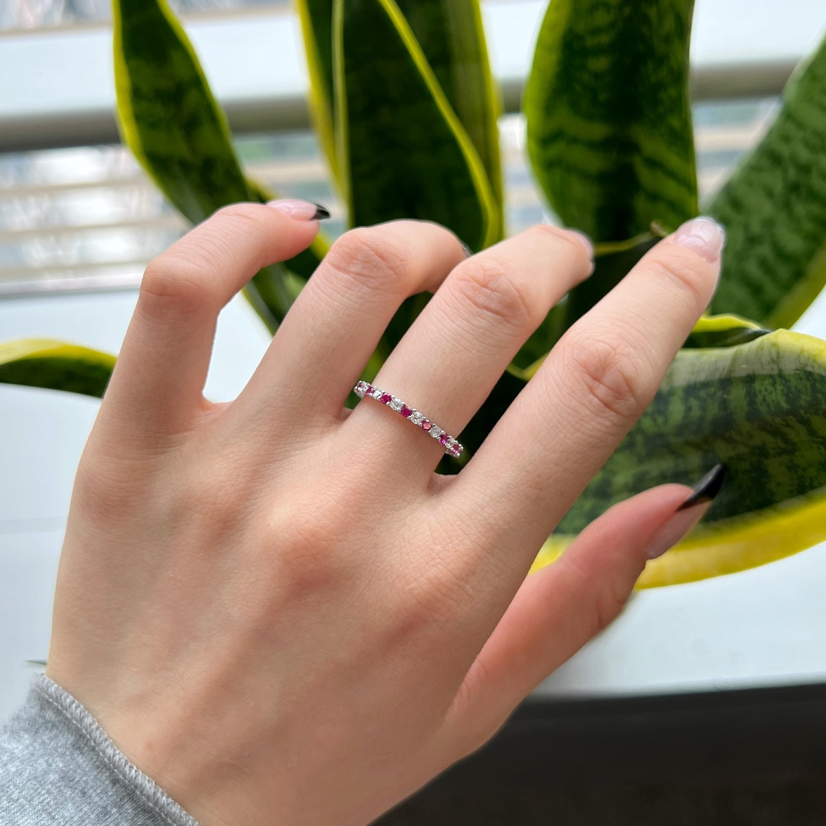 [AURORA]Exquisite Colorful Round Cut Tennis Ring