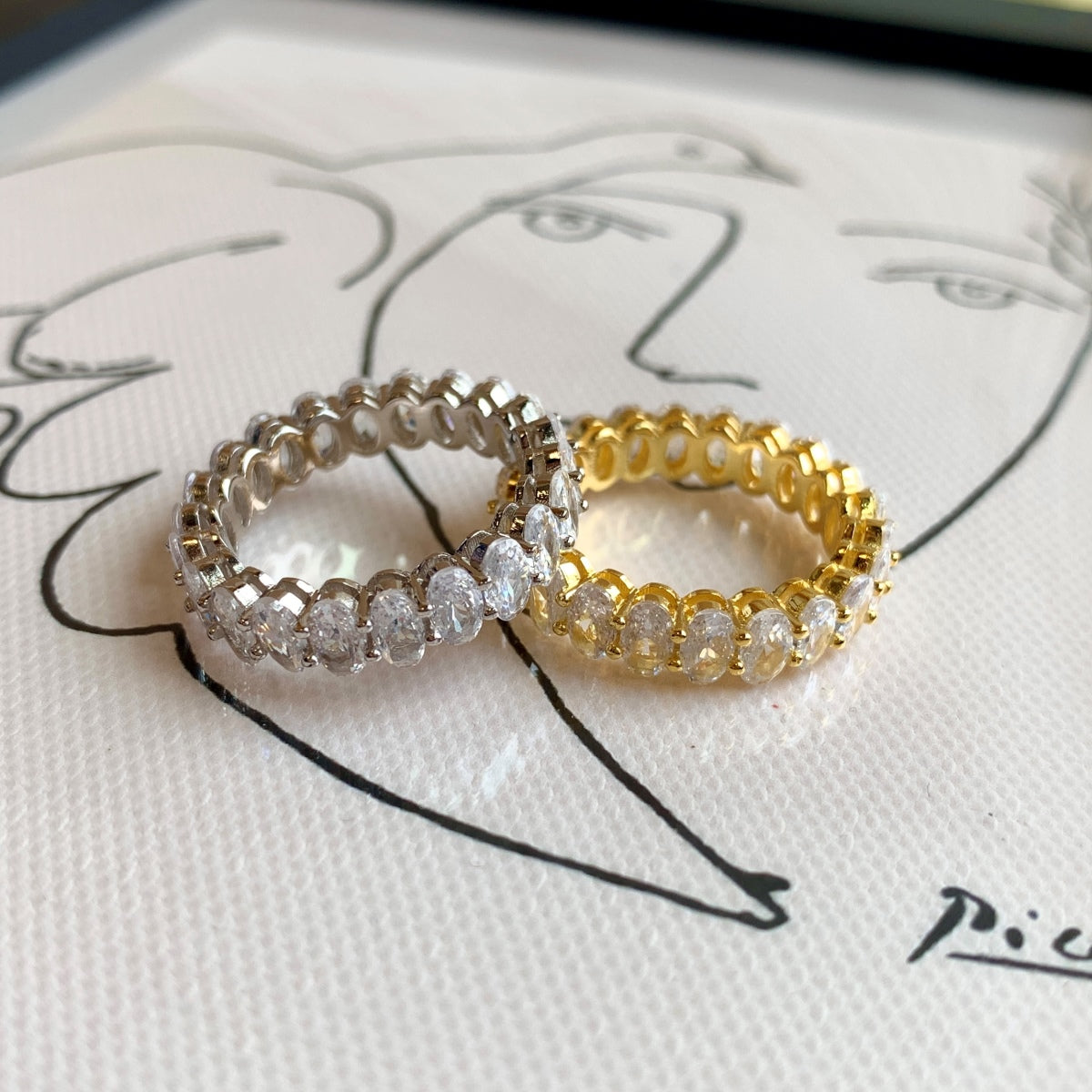 [AURORA]Ornate Oval Cut Tennis Ring