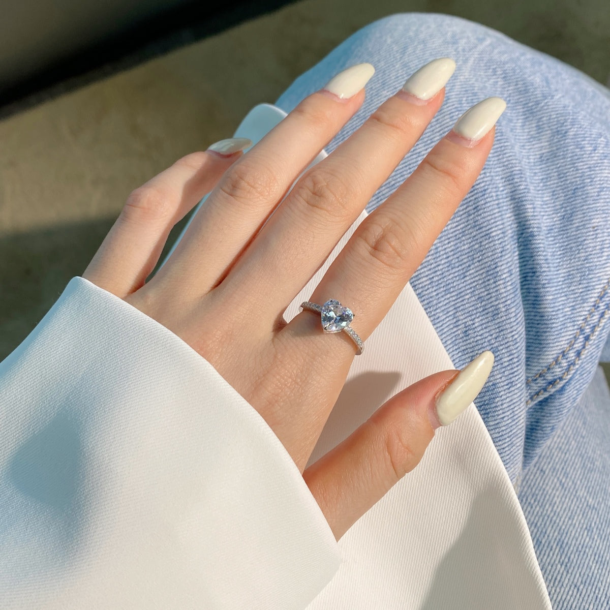 [AURORA]2.0 Carat Dazzling Lustrous Heart Cut Lover Ring