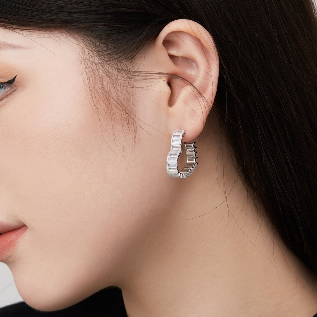 [AURORA]Radiant Heart Cutout Earrings