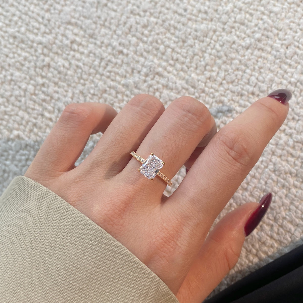 [AURORA]2.0 Carat Dazzling Sparkling Radiant Cut Party Ring