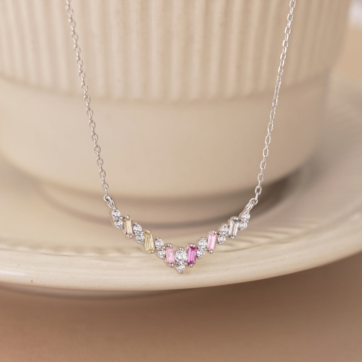 [AURORA]Dazzling Rainbow Necklace