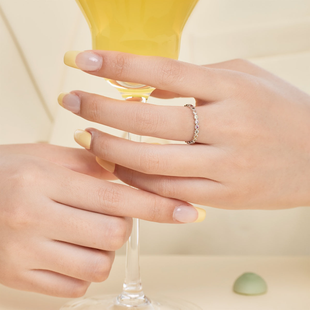 [AURORA]Radiant Sparkling Round Cut Daily Ring