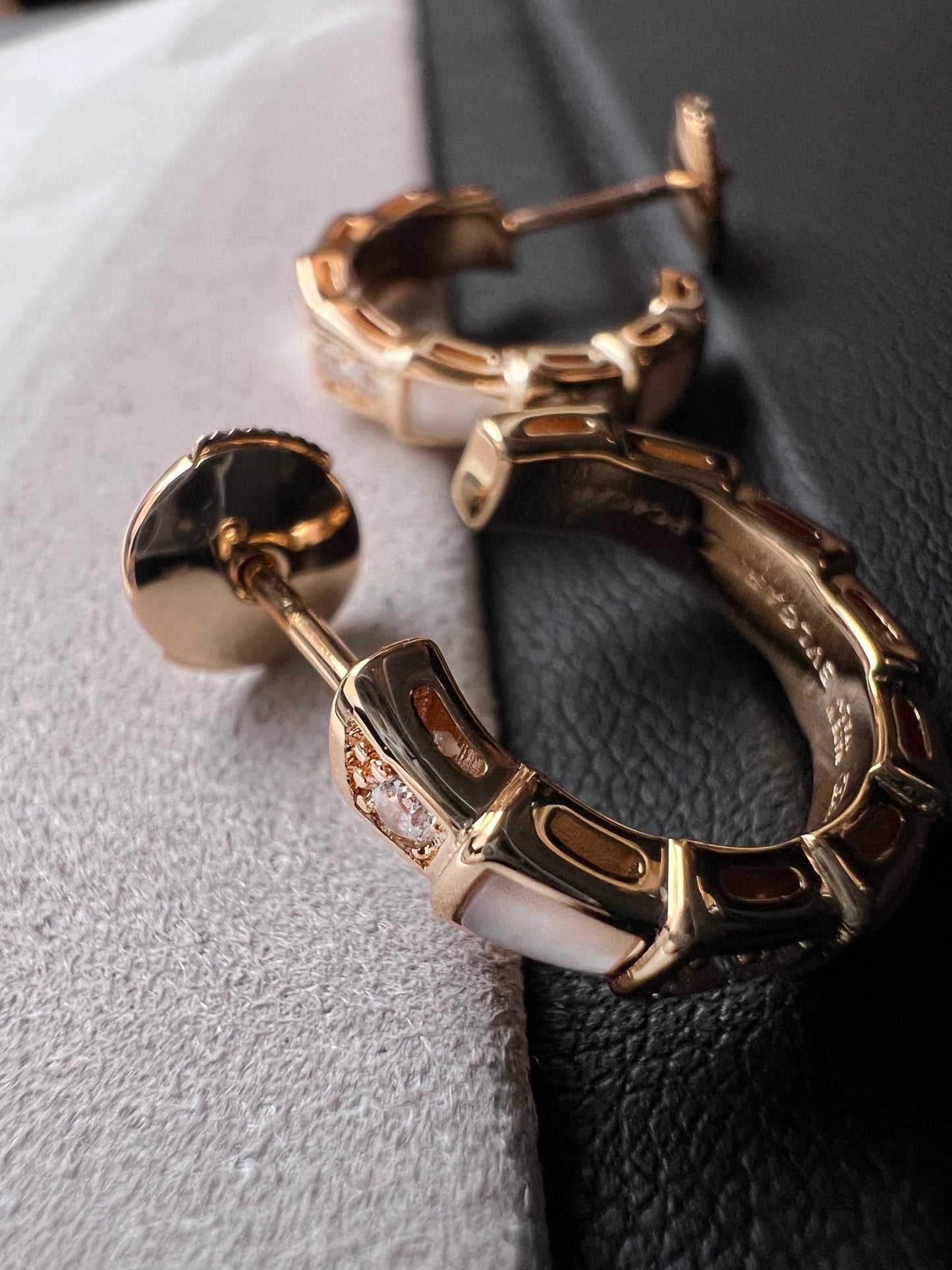 [AURORA]SERPENTI MOP PINK GOLD EARRINGS