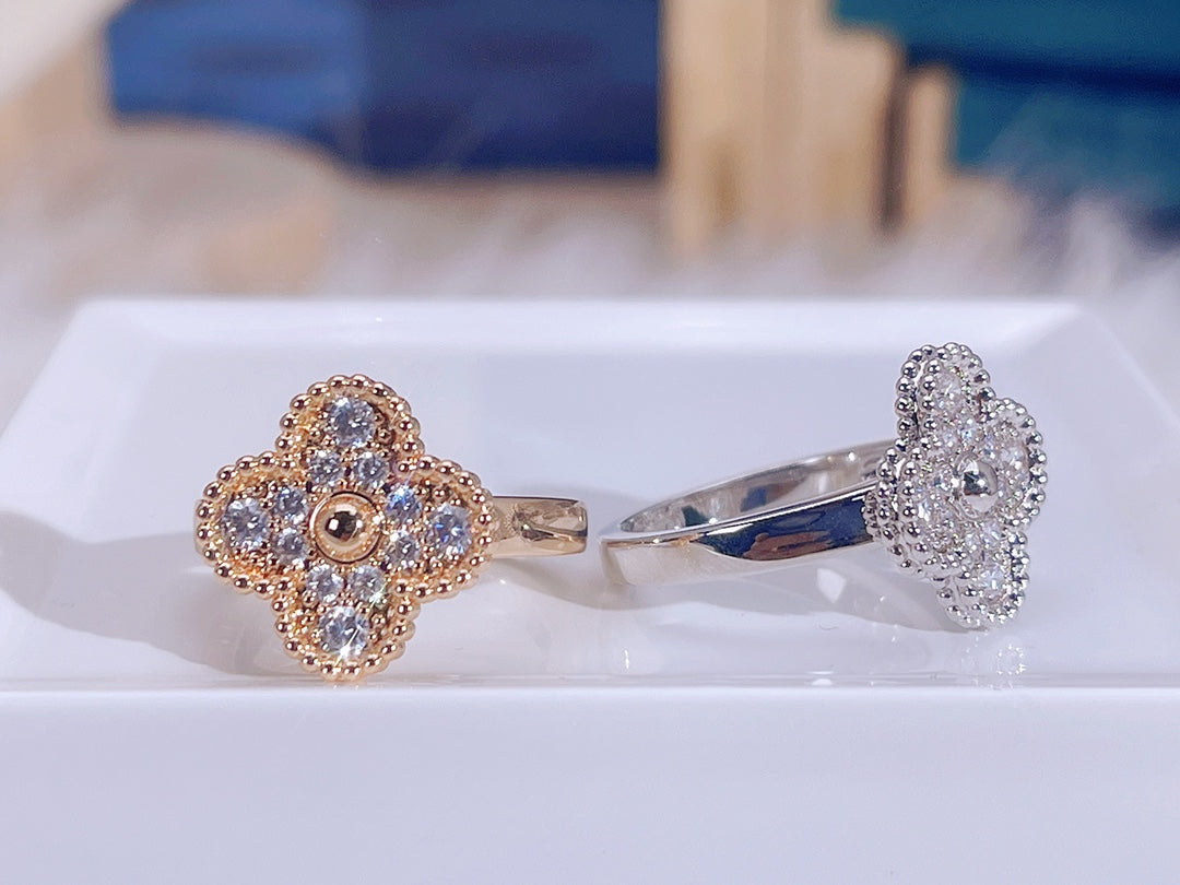 [AURORA]CLOVER DIAMOND RING