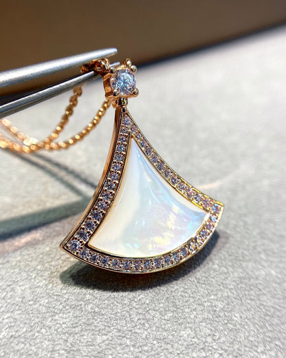 [AURORA]DREAM MOP DIAMANT-HALSKETTE AUS ROTGOLD
