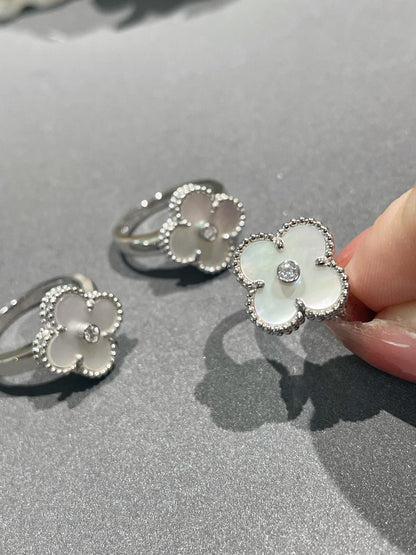 [AURORA]CLOVER SILVER MOP DIAMOND RING