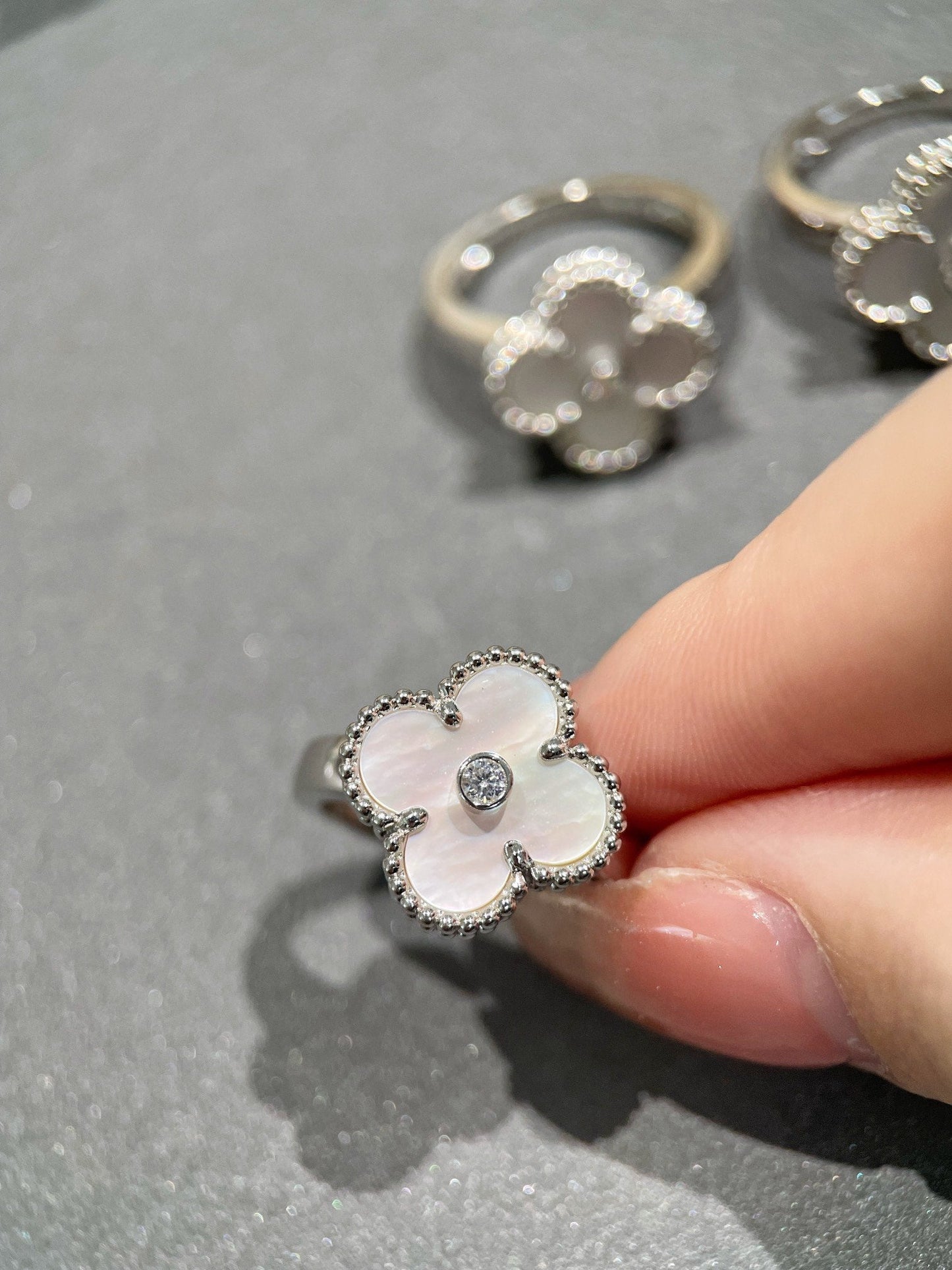 [AURORA]CLOVER SILVER MOP DIAMOND RING