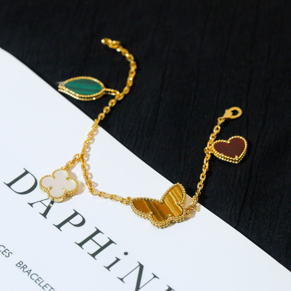 [AURORA]LUCKY SPRING 5 MOTIF GOLD BRACELET