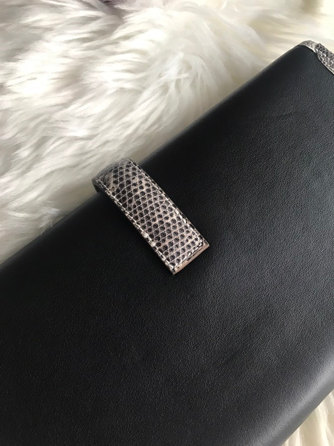 JIGE ELAN 29 CLUTCH IN BLACK CALFSKIN WITH WHITE LIZARD SKIN (MADE-TO-ODER)
