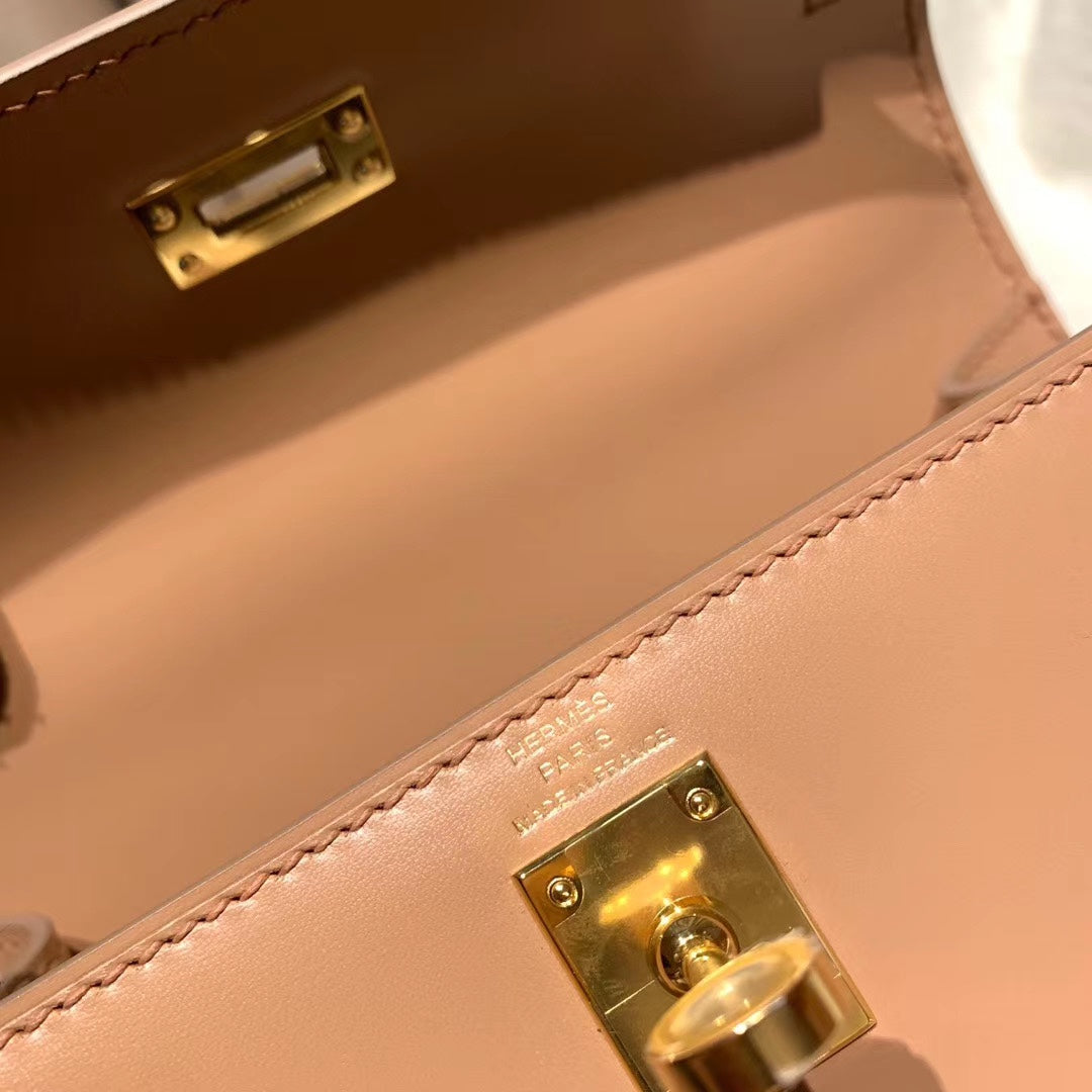 KELLY MINI 20 BAG IN CORAL PINK SMOOTH CALFSKIN WITH GOLD HARDWARE (MADE-TO-ODER)