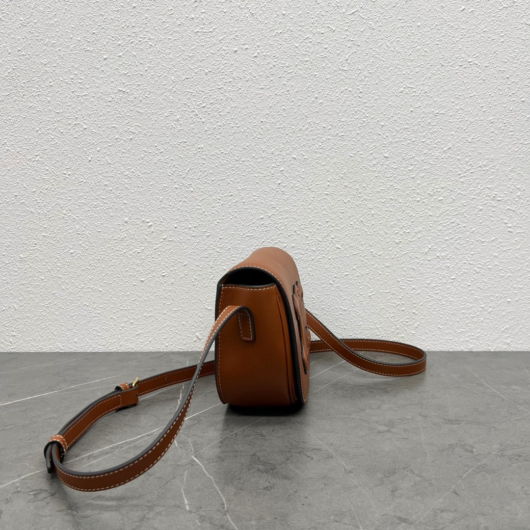 FOLCO CUIR TRIOMPHE 18 IN RED BROWN CALFSKIN