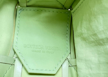 SMALL CASSETTE 23 IN PINE GLADE CALFSKIN
