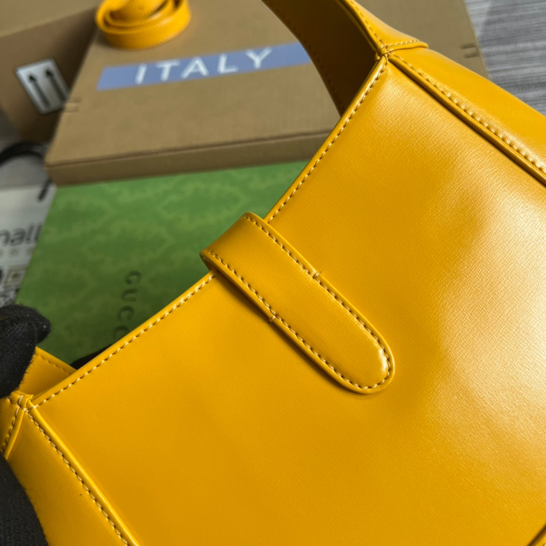 GG JACKIE SMALL 28 SHOULDER BAG IN YELLOW CALFSKIN