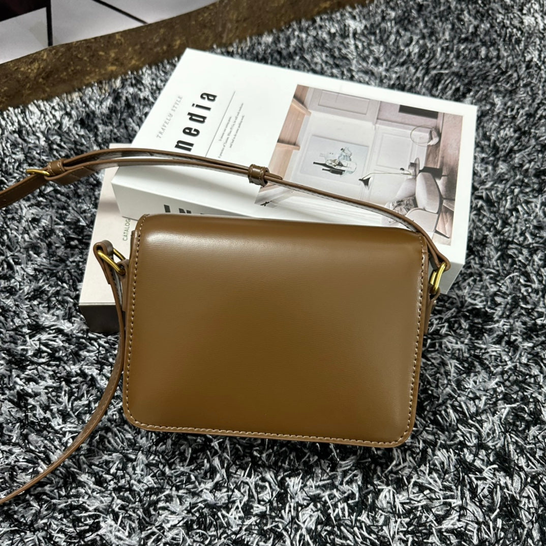 TRIOMPHE TEEN 18 CARAMEL BROWN COWHIDE LEATHER
