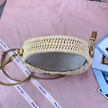 WANDER WICKER BAG 20 IN TAN RATTAN
