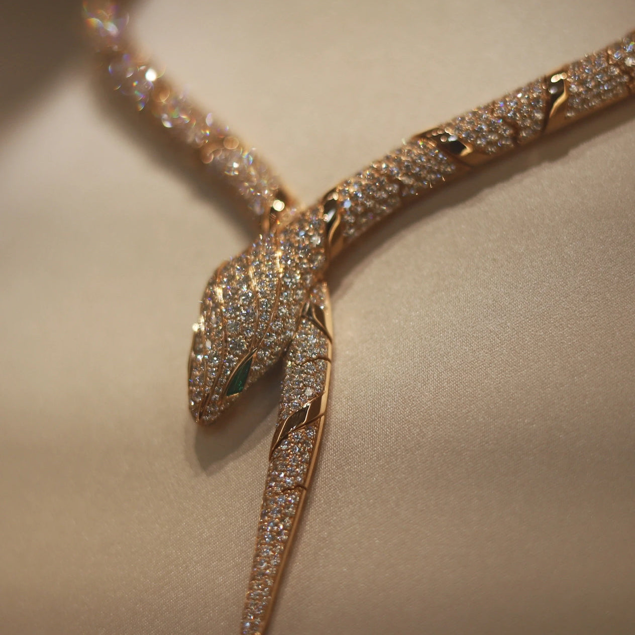 [AURORA]HAUTE COUTURE GOLD SERPENTI NECKLACE