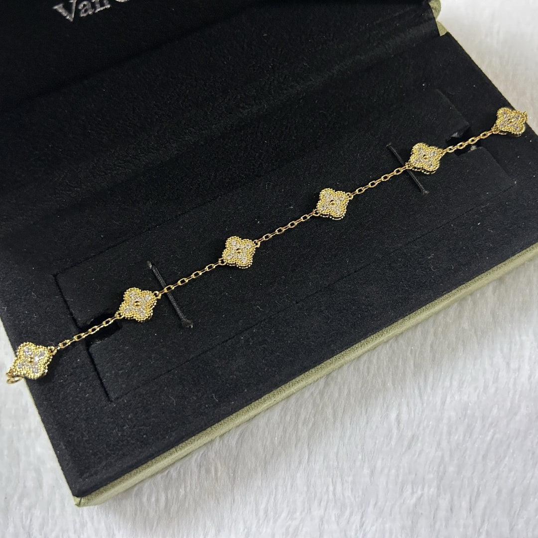[AURORA]CLOVER 6 MOTIF DIAMOND BRACELET
