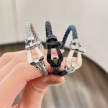 [AURORA]FORCE GROSSES HUFEISENARMBAND OHNE DIAMANT GOLD