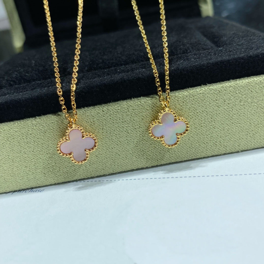 [AURORA]CLOVER 9.5MM PINK MOTHER-OF-PEARL NECKLACE
