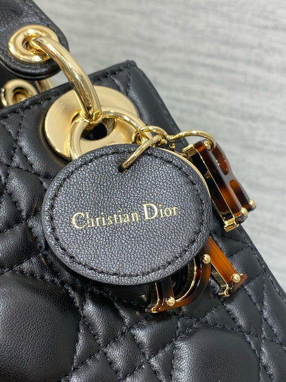 SMALL 20 LADY BAG IN BLACK MACROCANNAGE LAMBSKIN WITH GOLD HARDWARE