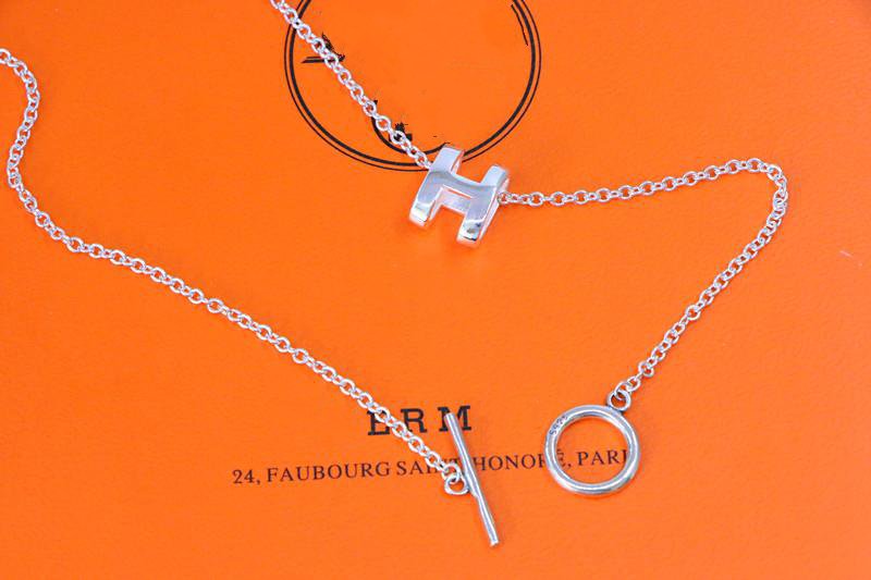 [AURORA]HM NECKLACE H LETTER OVAL SERIES