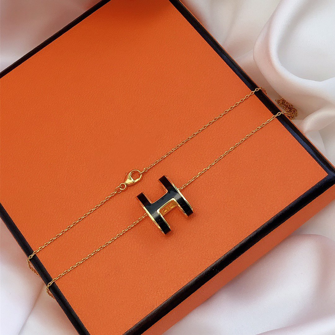 [AURORA]HM CLIC BLACK ENAMEL GOLD NECKLACE