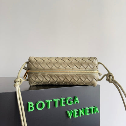 MINI LOOP CAMERA BAG 22 IN BEIGE CALFSKIN