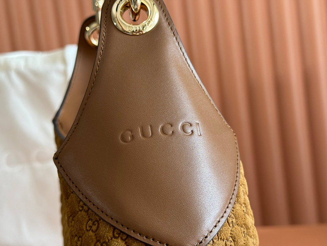 MEDIUM B SHOULDER BAG 42 IN BROWN GG SUEDE