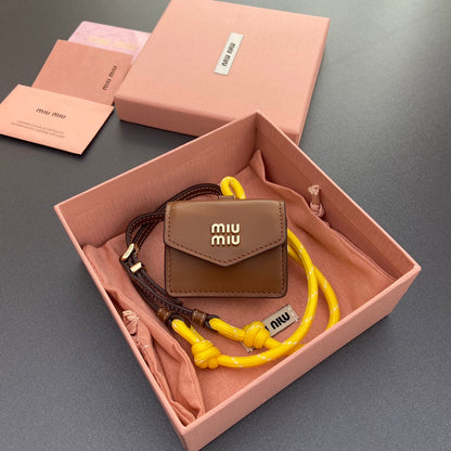 MICRO BAG 7 IN TAWNY BROWN SMOOTH LAMBSKIN YELLOW STRAP