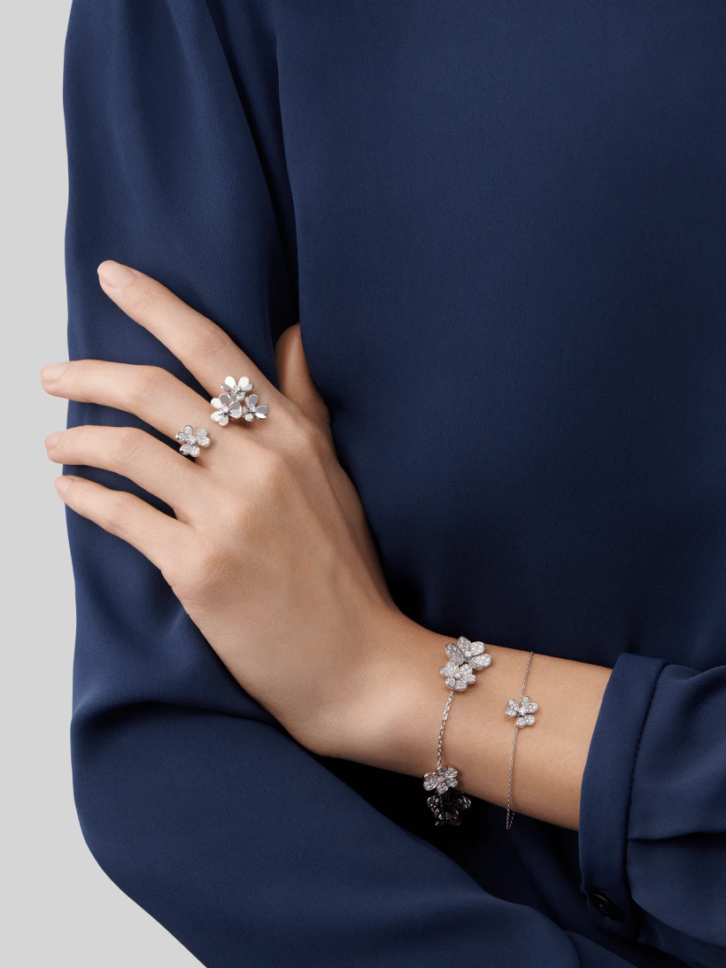 [AURORA]FRIVOLE SILVER FLOWER DIAMOND BRACELET