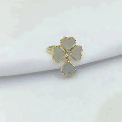 [AURORA]SWEET CLOVER WHITE MOP RING